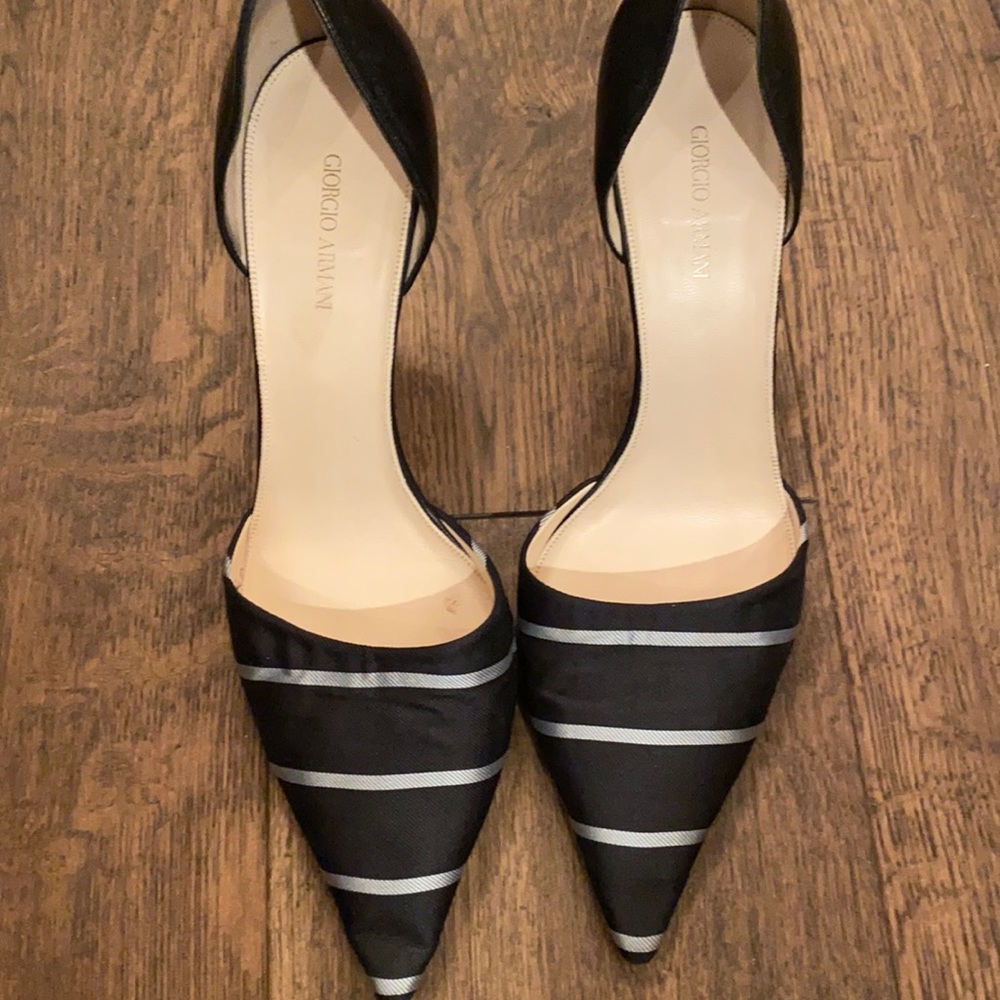 Classic Navy Blue Giorgio Armani pumps.